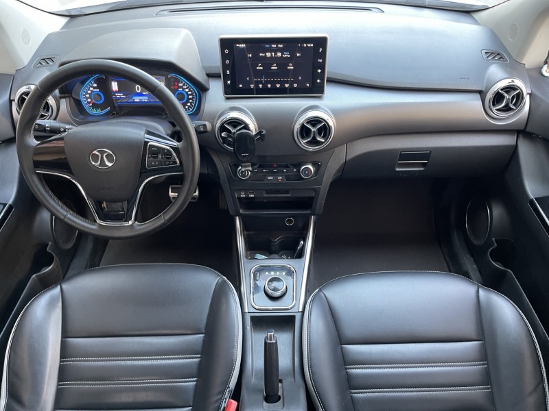 济宁21年北汽新能源EC系列5