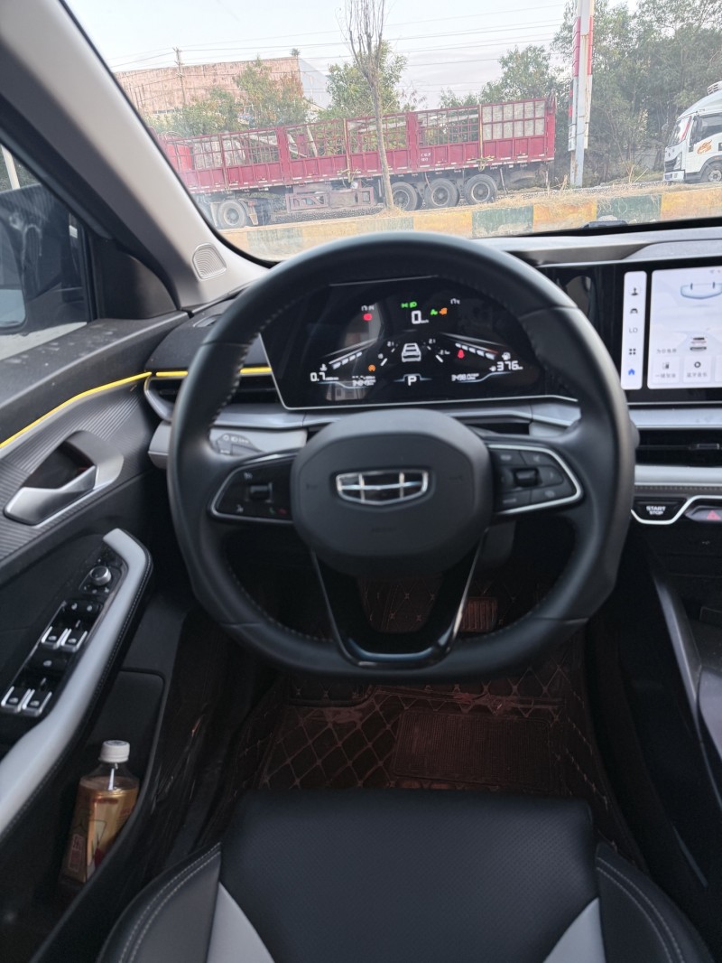 潮州23年吉利缤瑞5