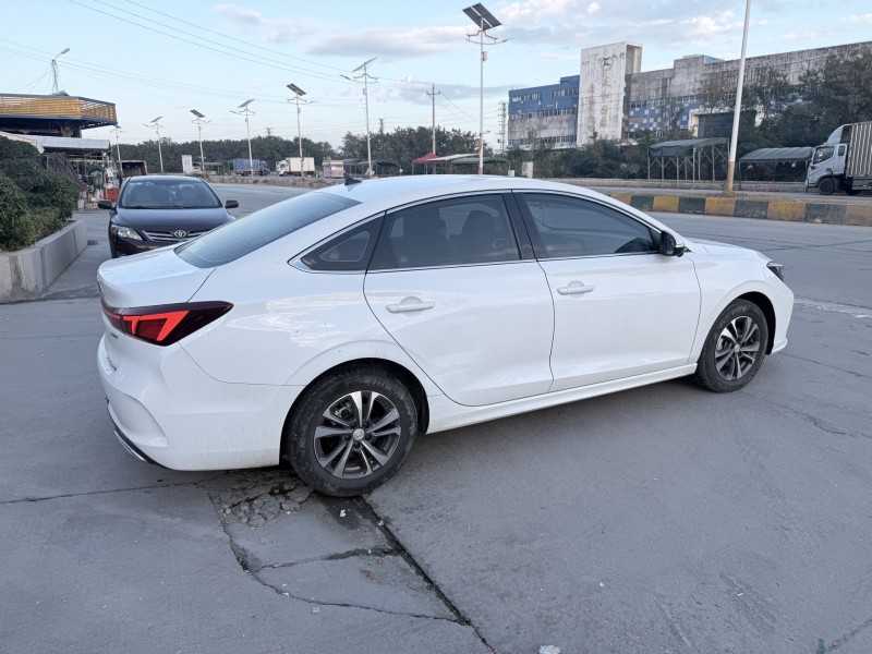 潮州23年长安汽车逸动8