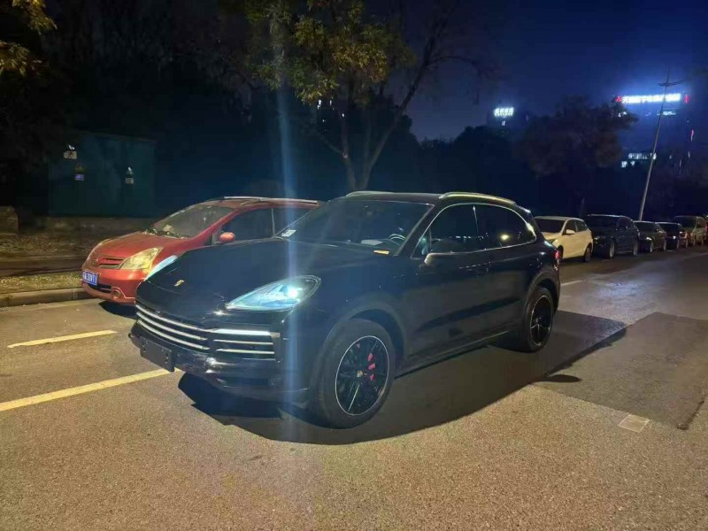 衢州19年保时捷卡宴2