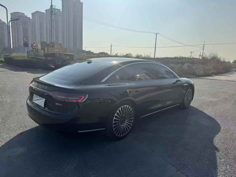 淮安24年华为智选享界9