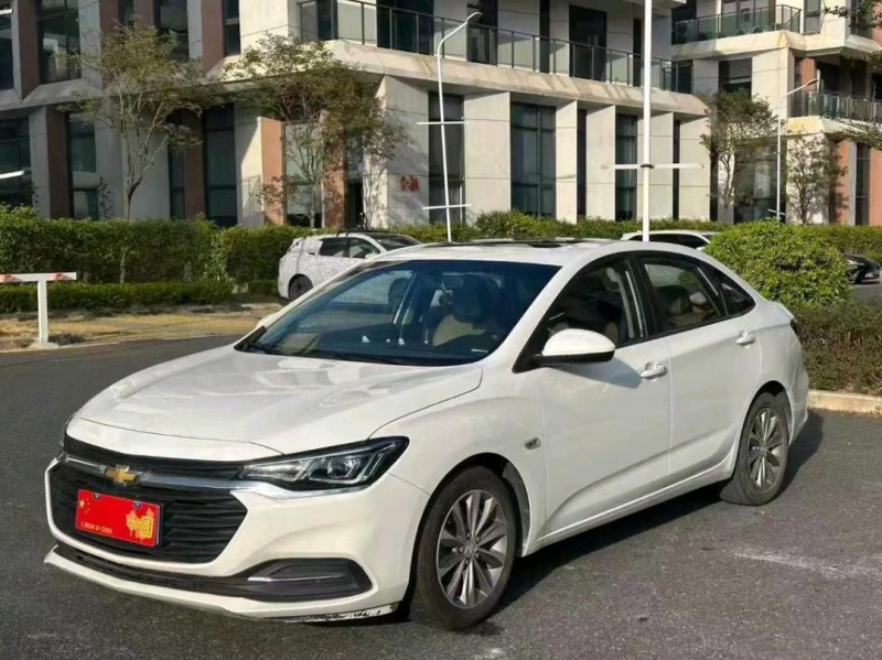 广州22年雪佛兰科鲁泽3