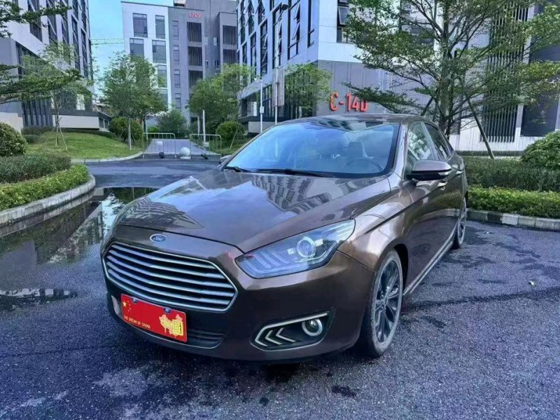 广州17年福特福克斯2