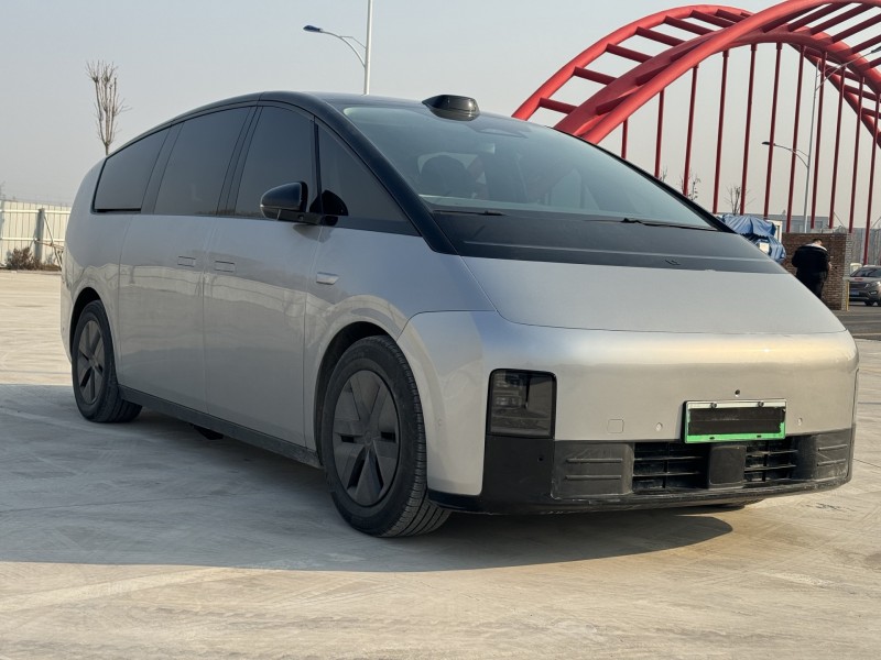 新乡24年理想mega3