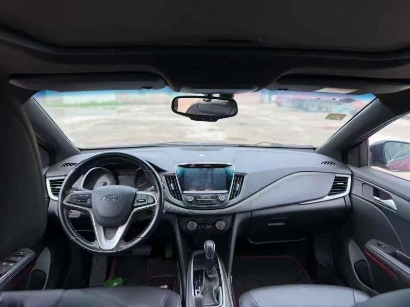 菏泽20年雪佛兰科鲁泽5