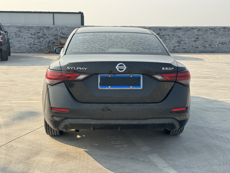 新乡20年日产轩逸8