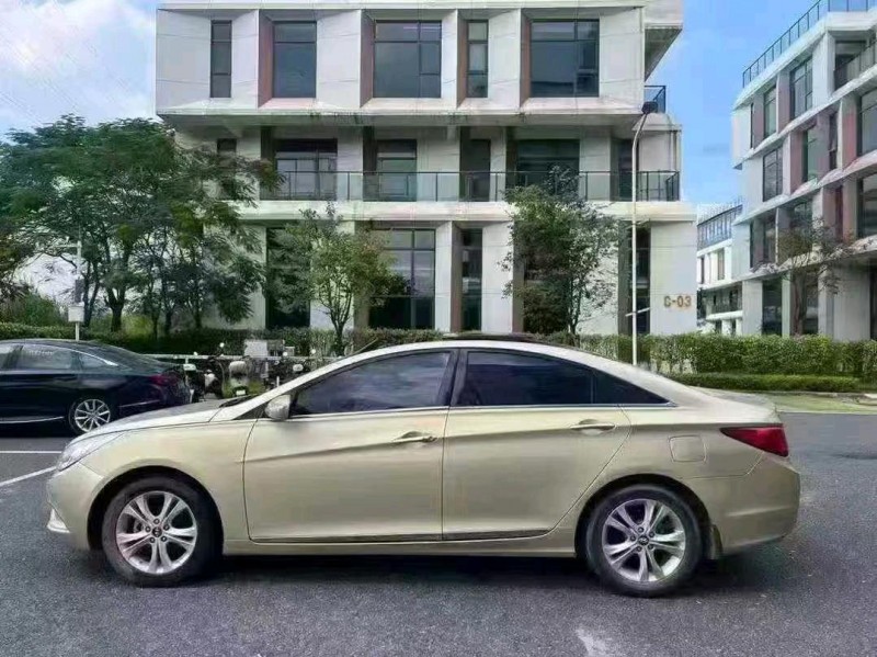 广州12年现代索纳塔4