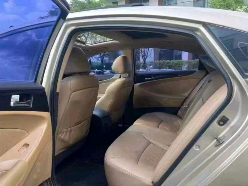 广州12年现代索纳塔7