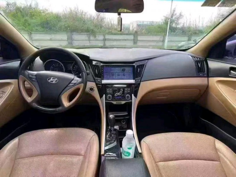 广州12年现代索纳塔8