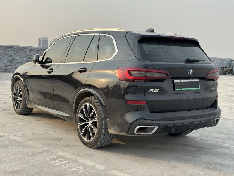 新乡21年宝马X57