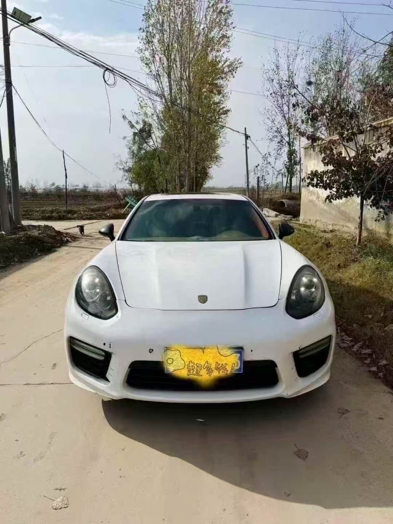 菏泽12年保时捷帕拉梅拉1
