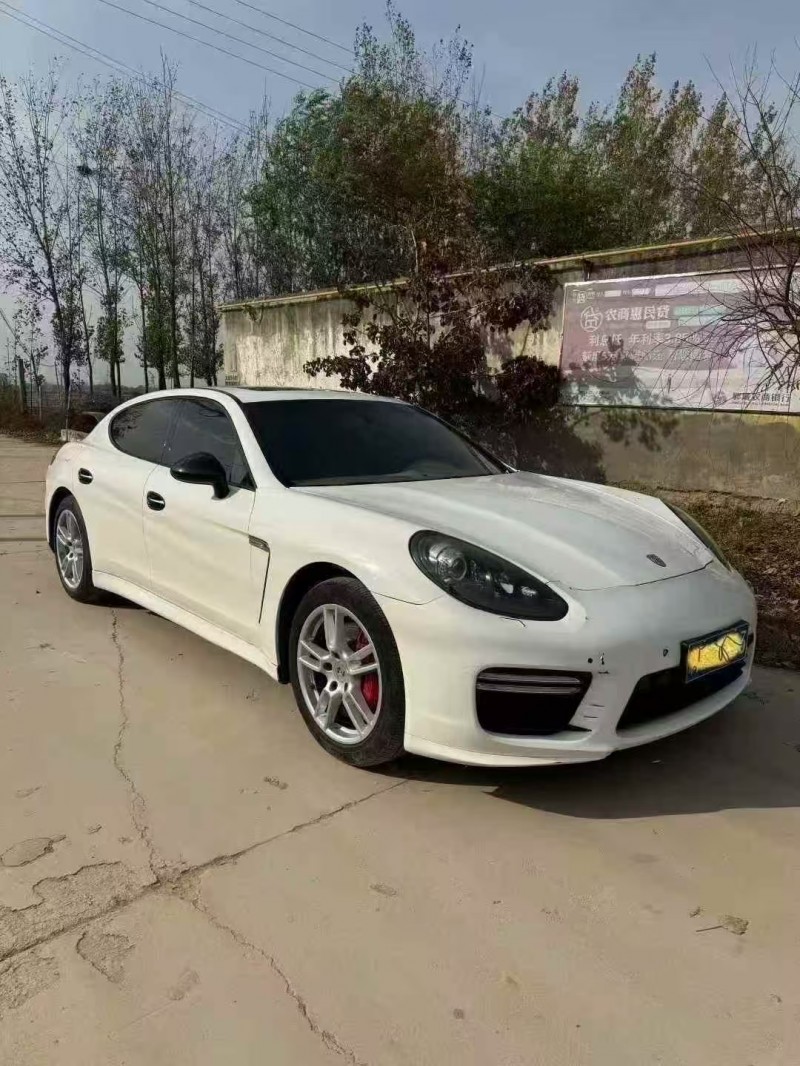 菏泽12年保时捷帕拉梅拉2