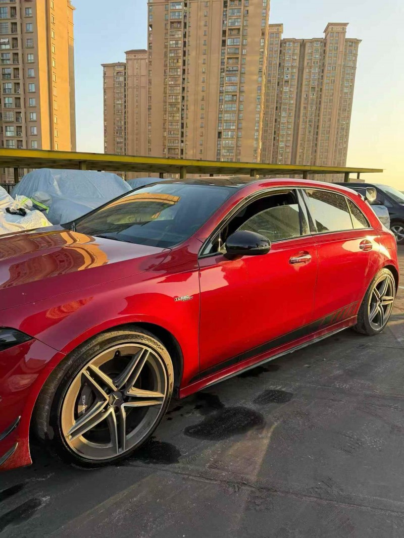 济宁23年奔驰AMG3