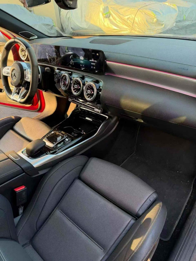 济宁23年奔驰AMG5