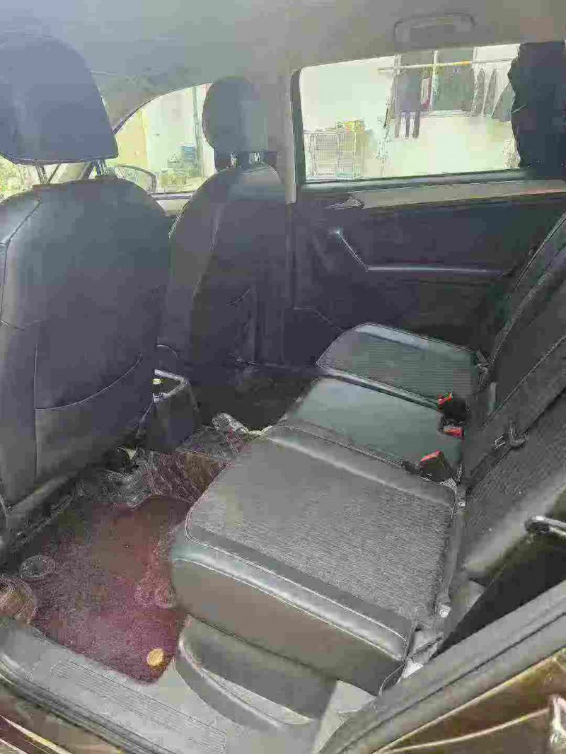 淮安18年大众途观5