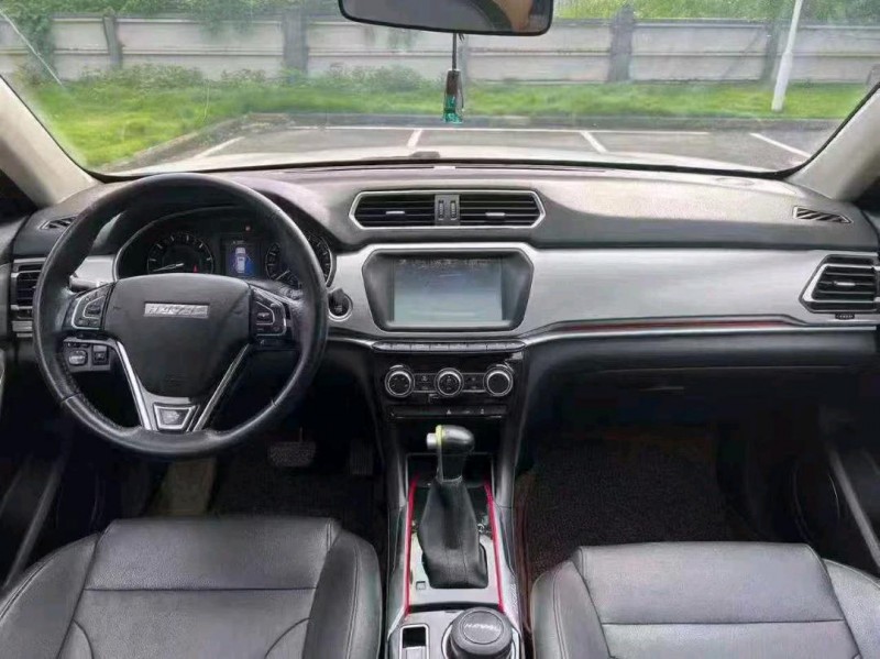 广州17年哈弗H28