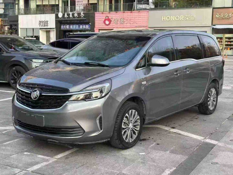 衢州22年别克GL82