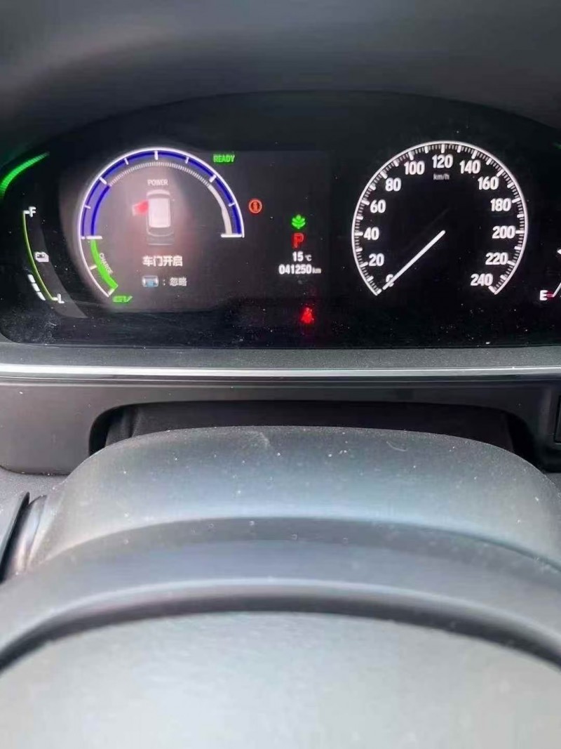 济宁23年本田艾力绅4