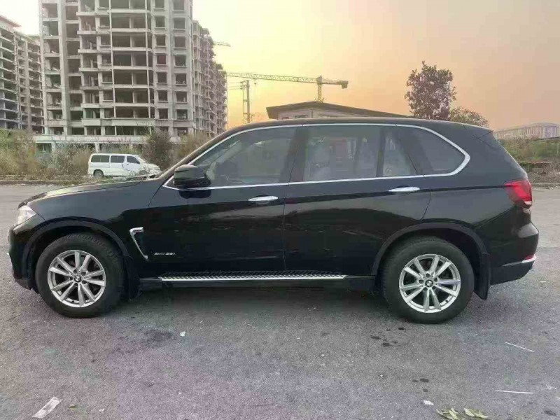 钦州17年宝马X54