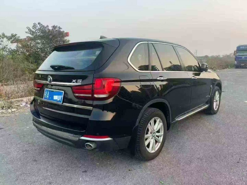 钦州17年宝马X57