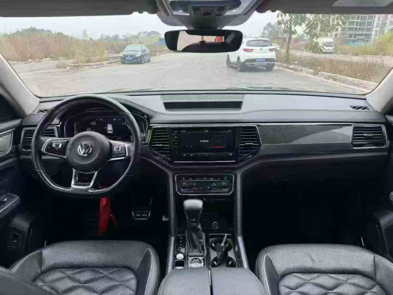 贵港19年大众途昂4