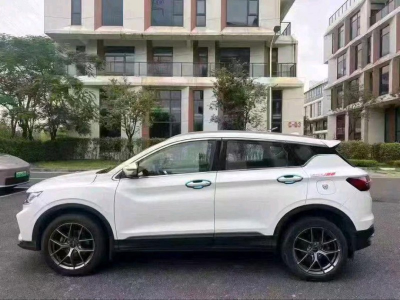 广州19年吉利缤越5