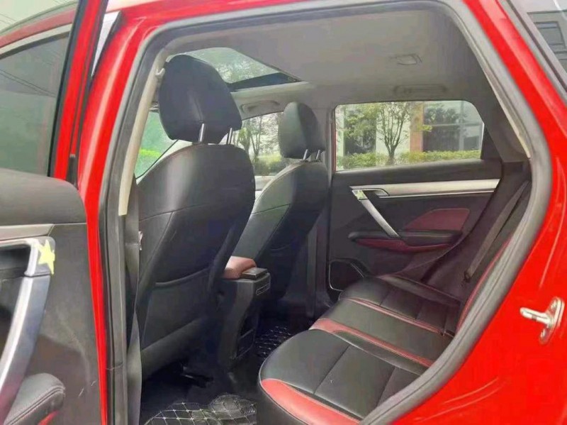 广州21年吉利缤越8