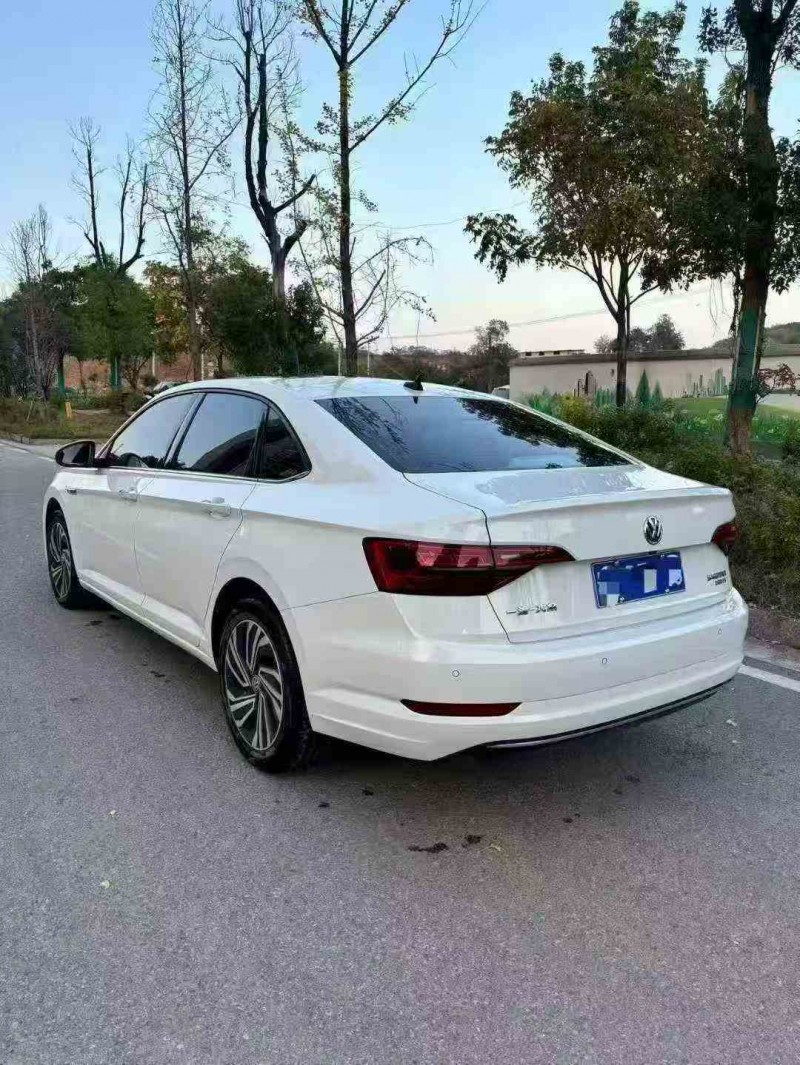 邵阳22年大众速腾8