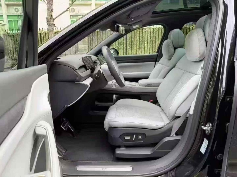 广州25年蔚来ES83