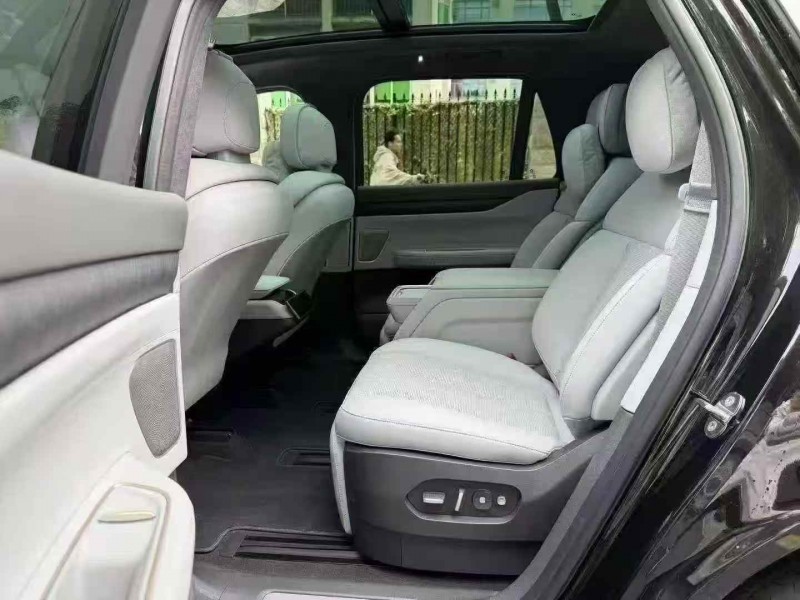 广州25年蔚来ES86