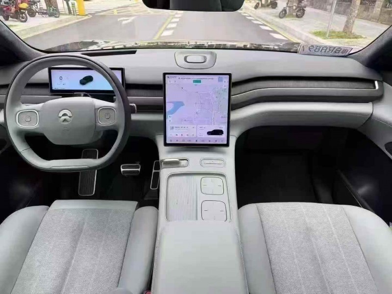 广州25年蔚来ES87