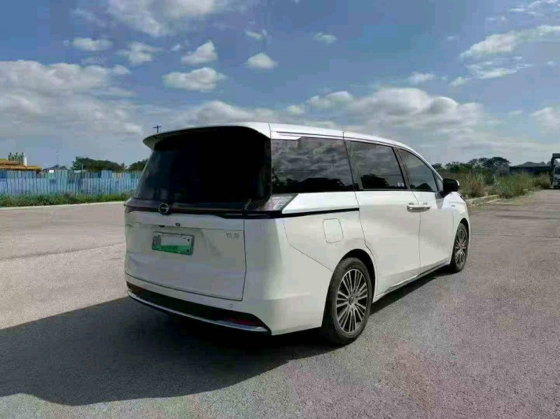 贵港25年传祺E87