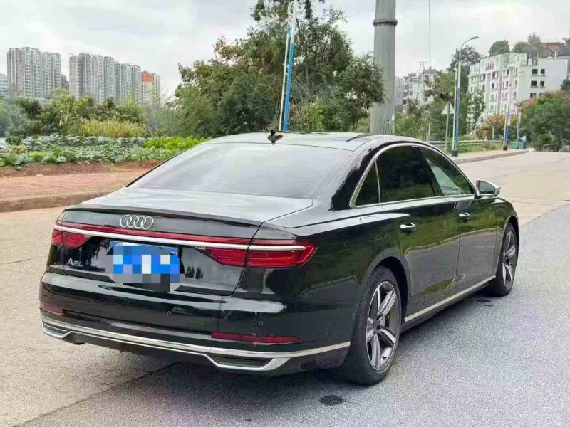南平21年奥迪A8L8