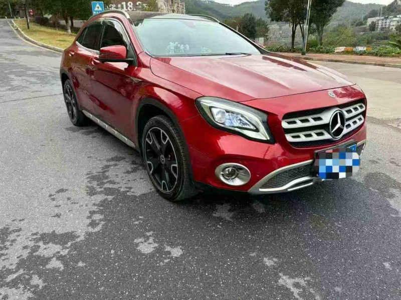 南平17年奔驰GLA2