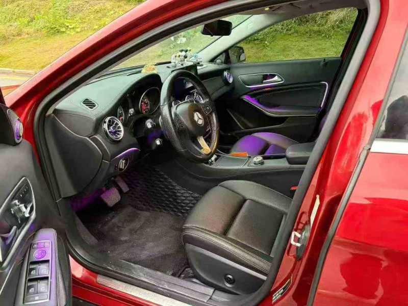 南平17年奔驰GLA5