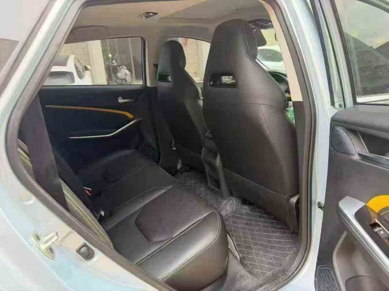 贵港23年江淮思皓6