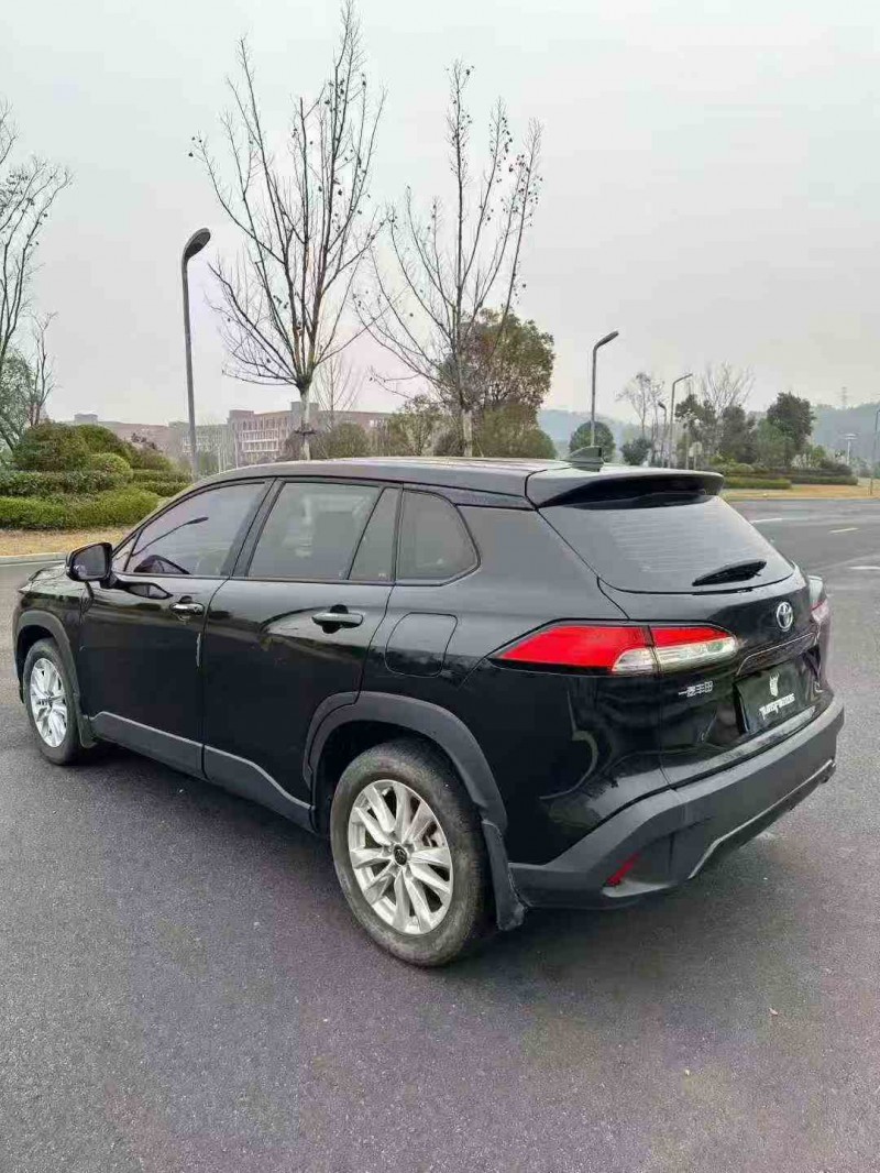 新余23年丰田锐放8