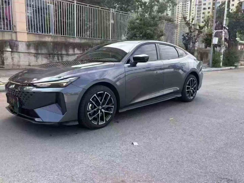 玉溪25年长安汽车UNI2