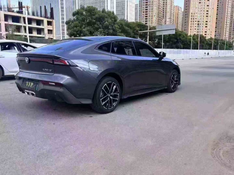 玉溪25年长安汽车UNI8