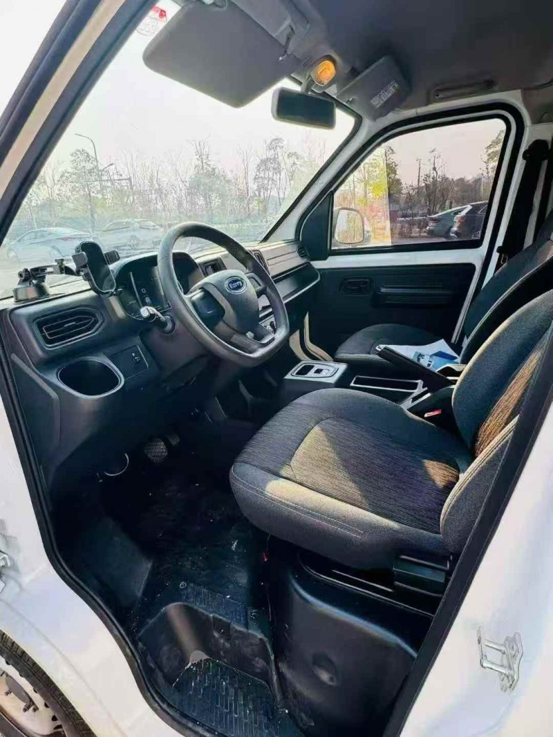 吉安25年江淮瑞风5