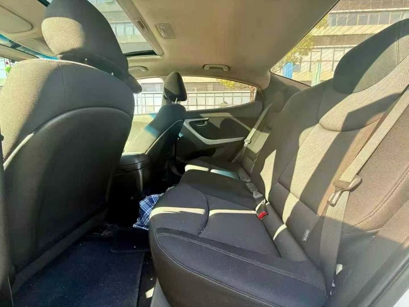 东莞17年现代朗动6