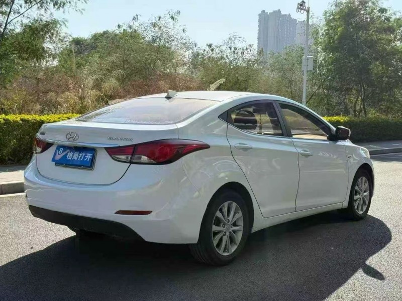 东莞17年现代朗动7