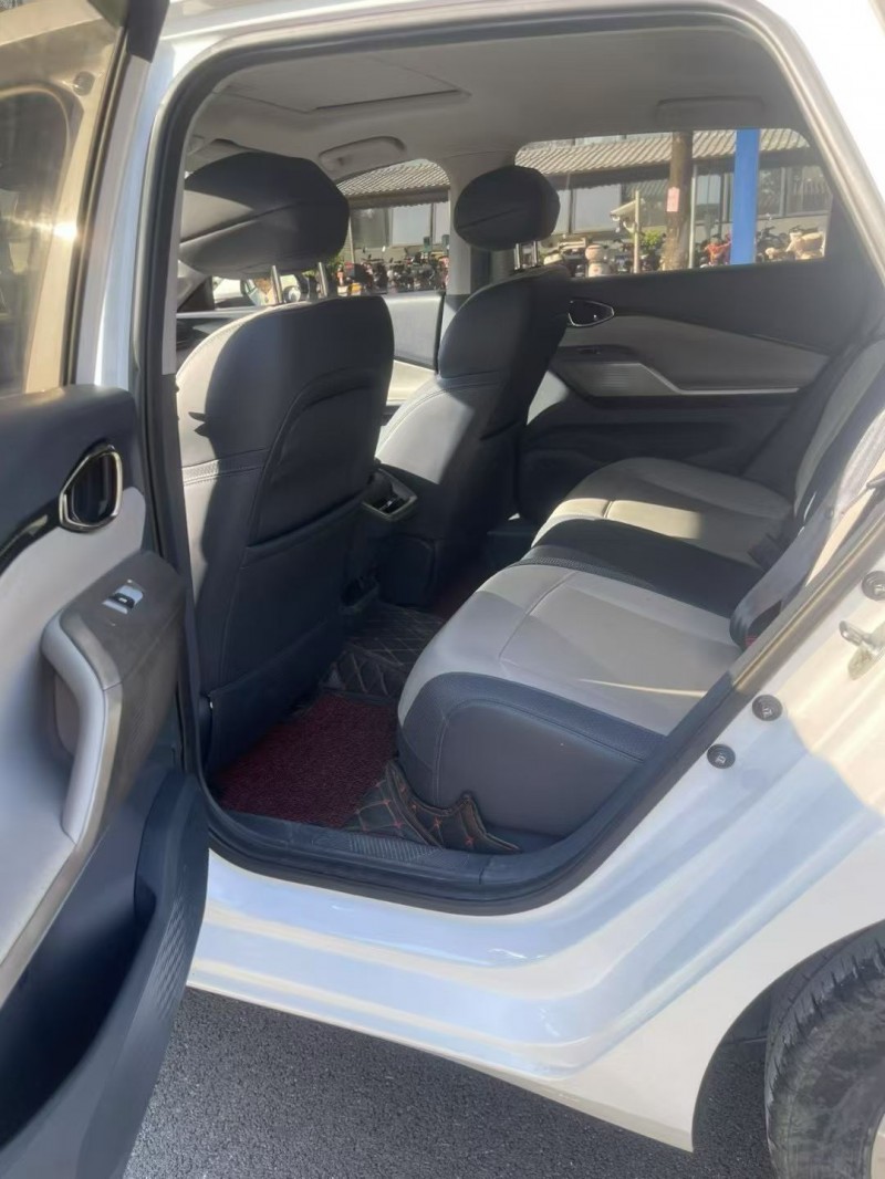 东莞20年宝骏RC55