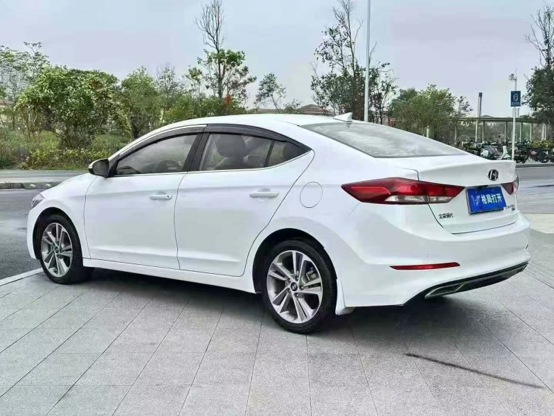 东莞17年现代领动7