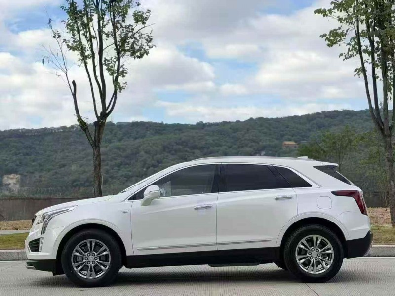 吉安19年凯迪拉克XT53