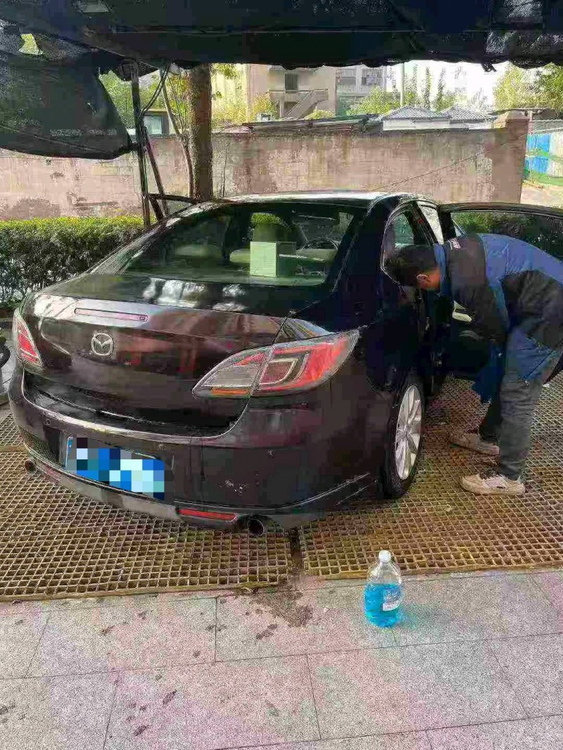 常州12年马自达睿翼2