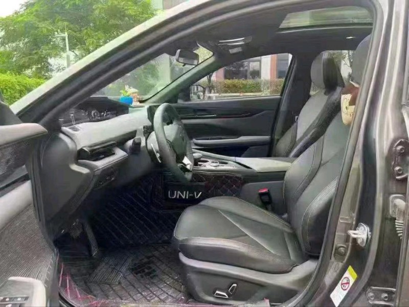 广州23年长安汽车UNI7