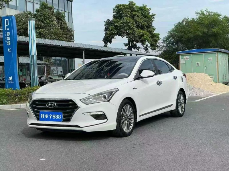 东莞17年现代名图2