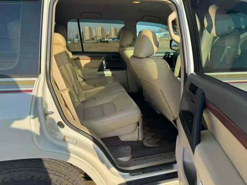 承德19年丰田兰德酷路泽7