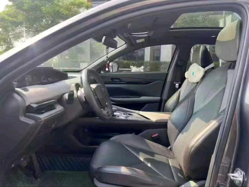 广州22年长安汽车UNI8